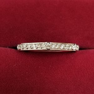 14k White Gold Abstract Modern Diamond Band Ring